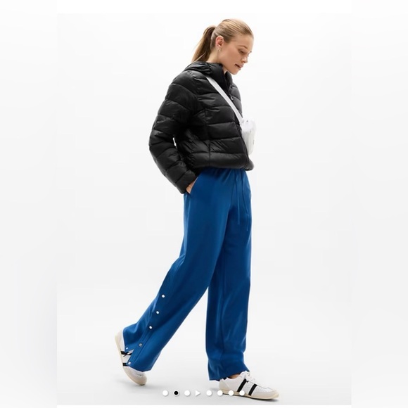 NWOT Athleta Aire Puffer Jacket l M - Picture 2 of 10